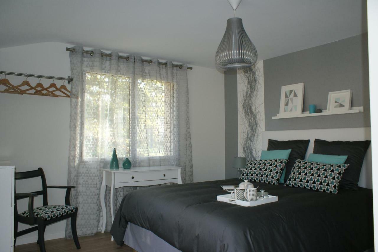 Aux Agapanthes Bed & Breakfast Pluherlin Exterior photo